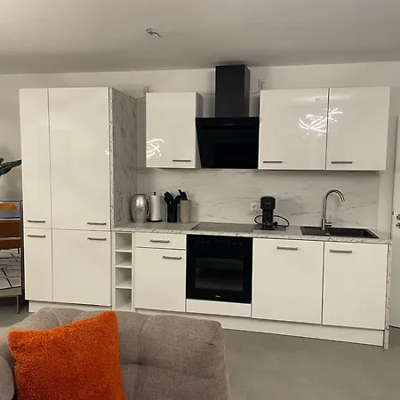 Hochwertige Stilvolle 2 Erdgeschoss Mit Grosser Terasse Und Garten Apartamento